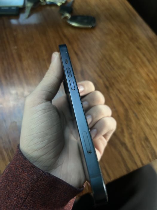 iPhone 13 r-sim 128gb