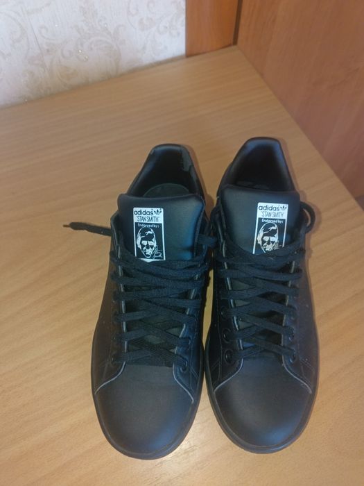 Культовые кроссовки Adidas Stan Smith (Triple Black) — Полностью черные / Кожа. Розмер  38.5