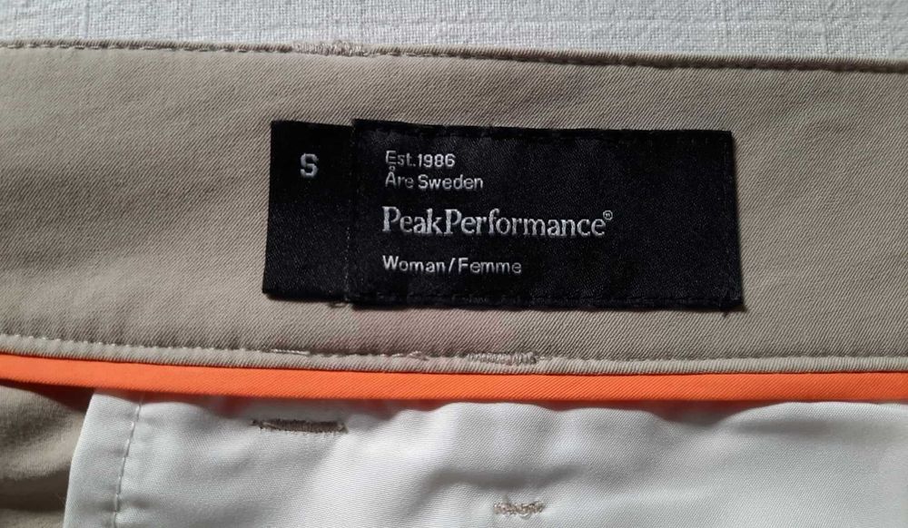 Oryginalne spodnie rybaczki damskie * marka Peak Performance