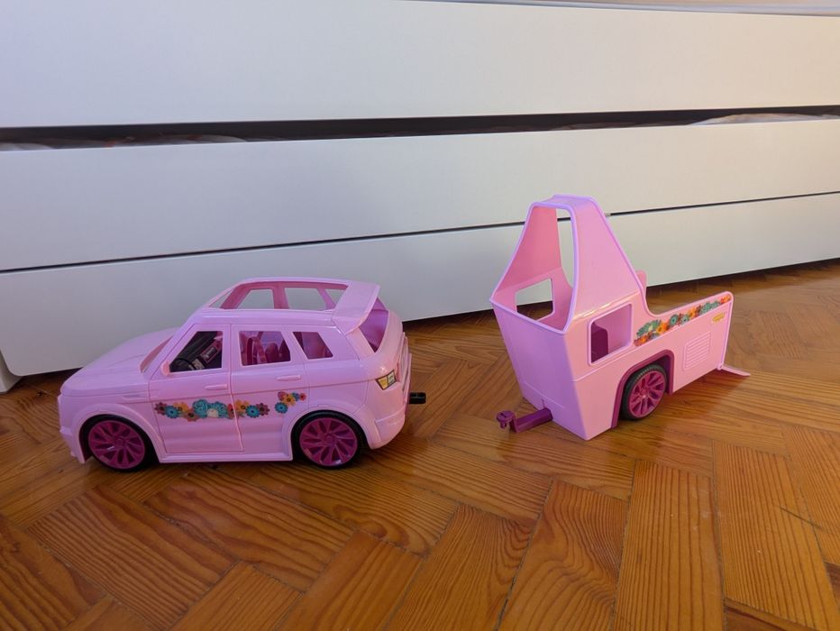 Carro e atrelado com cavalo - Barbie