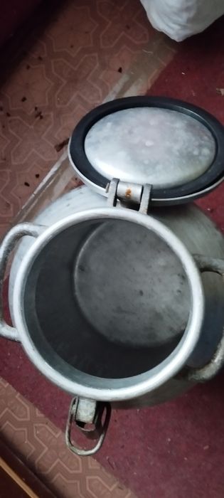 продам алюминиевые 25 л бидоны