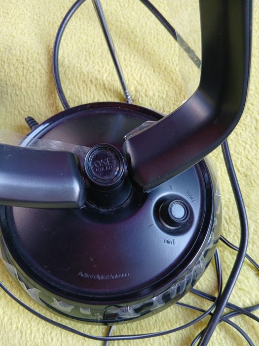 Antena de interior marca For All modelo SV9143R02
