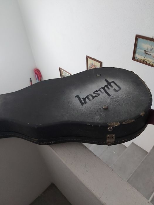 vendo estojo de Gibson