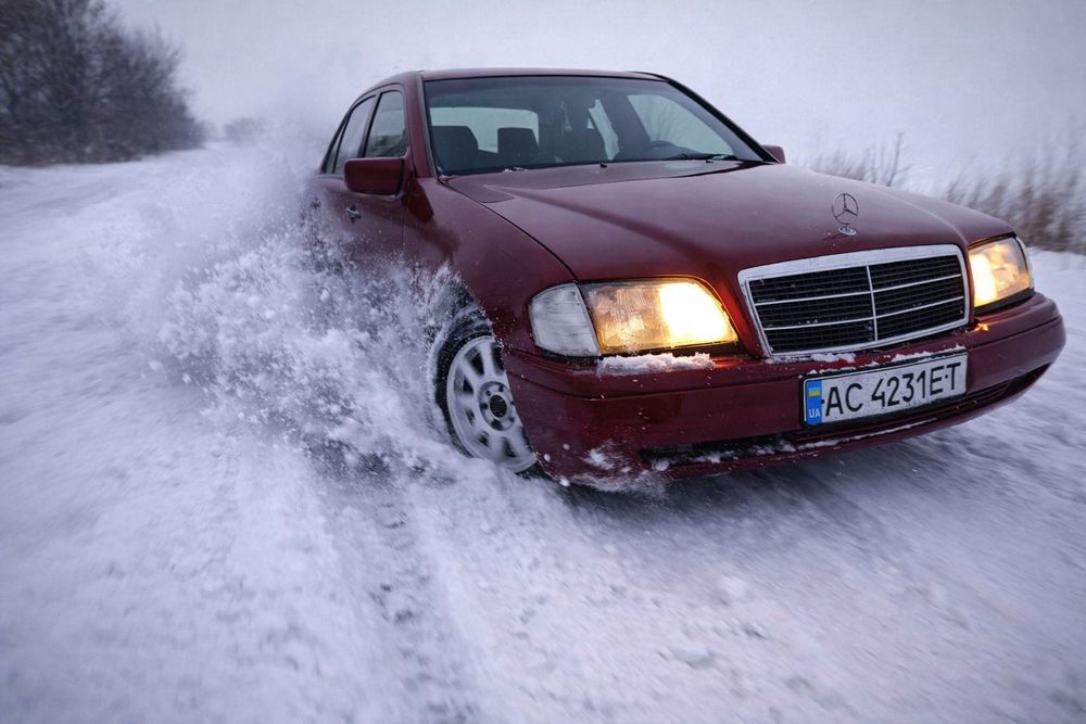 Продам обміняю  MERCEDES C180