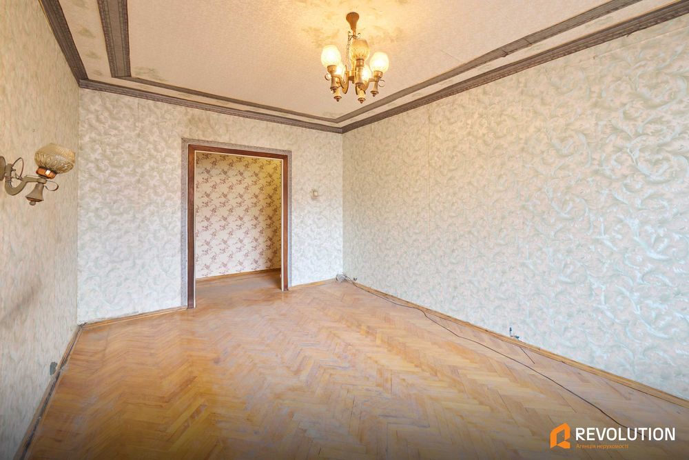 Продаж 3кім. квартири під ремонт, просп. Червоної Калини 34, Троєщина