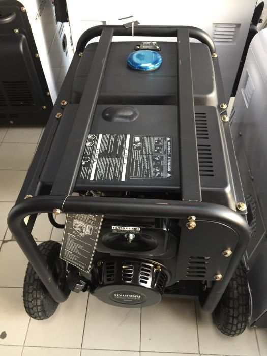 Gerador Diesel 7,5 kVA Hyundai DHY8500LEK-T