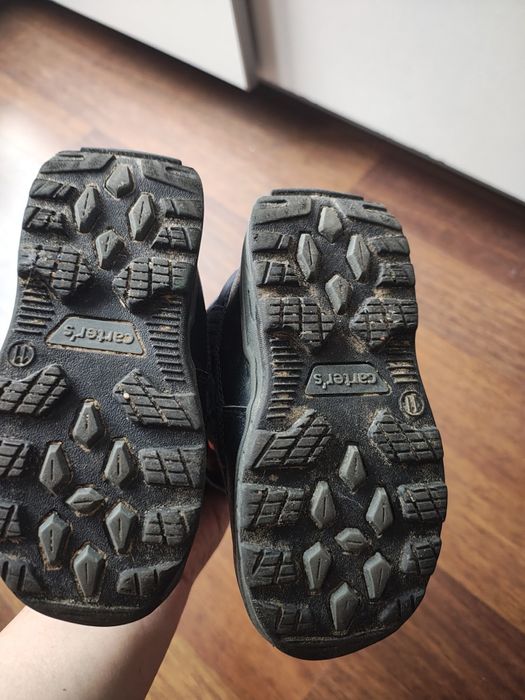 Kozaki , śniegowce Carter's rozmiar 28