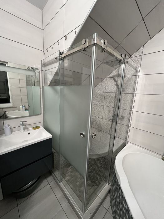 Душові кабіни  під замовлення