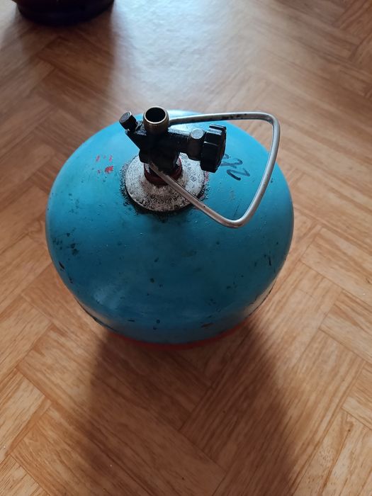 Stalowa butla gazowa 2kg - pusta.