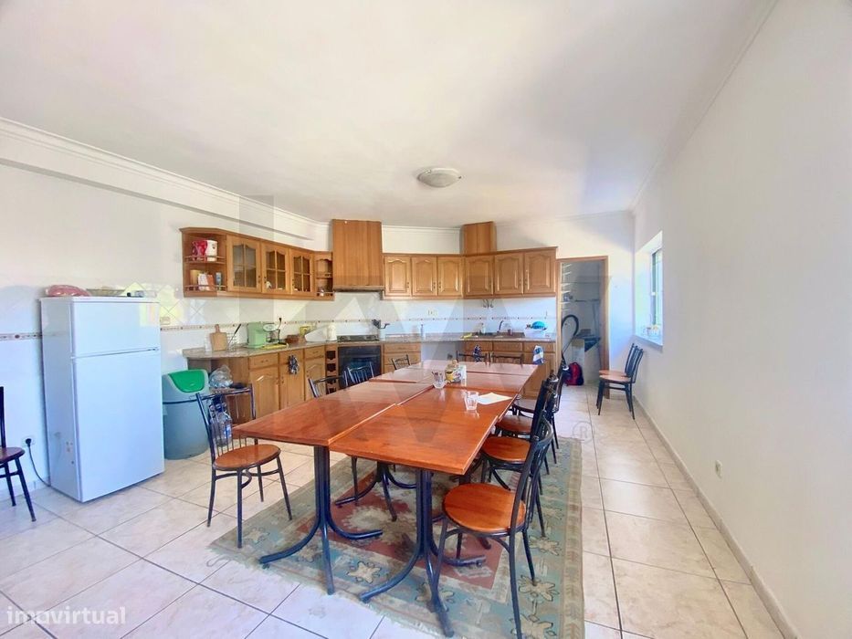 Prédio em Propriedade Total – Comércio e Habitação – Centro da Orca, F