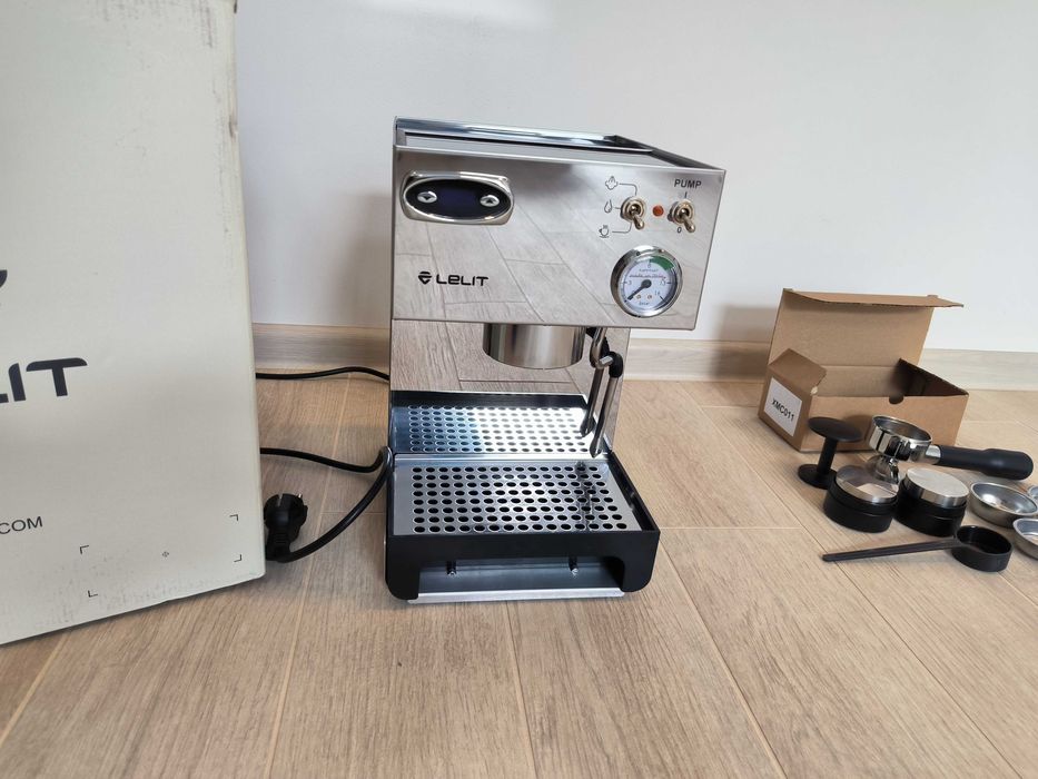 Кавоварка Lelit Anna PL41TEM + темпер, вирівнювач