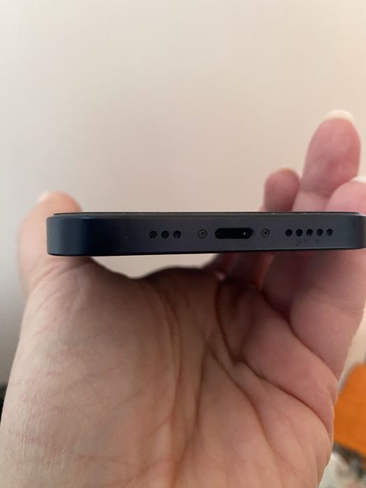 Продам Iphone 13/128