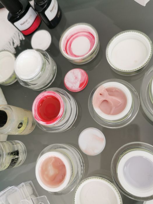 Kit de unha gel  semi novo