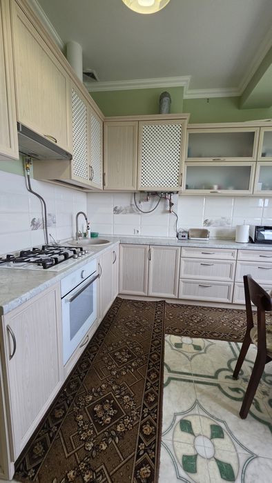 Однокімнатна новобудова на Полєтаєва