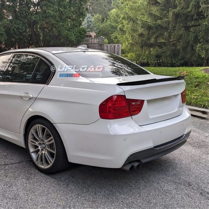 AILERON BMW SERIE 3 E90 LOOK M4 PLASTICO ABS PRETO BRILHANTE
