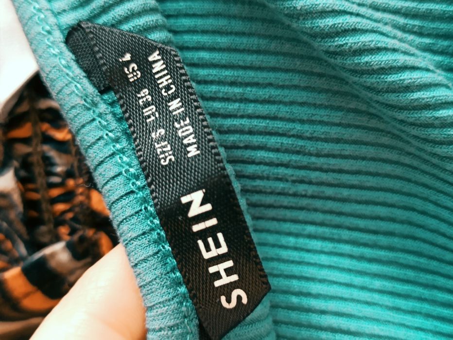 Sg Top crop 34 , 36 Shein krótki top 34 , 36 crop top 34 , 36 XS  , S