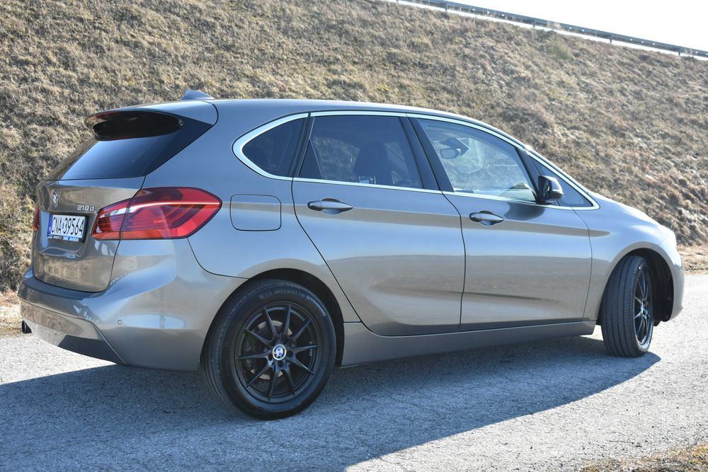 BEZWPADKOWE BMW 218d 2015r Active Tourer Skóra Panorama Nowe Opony