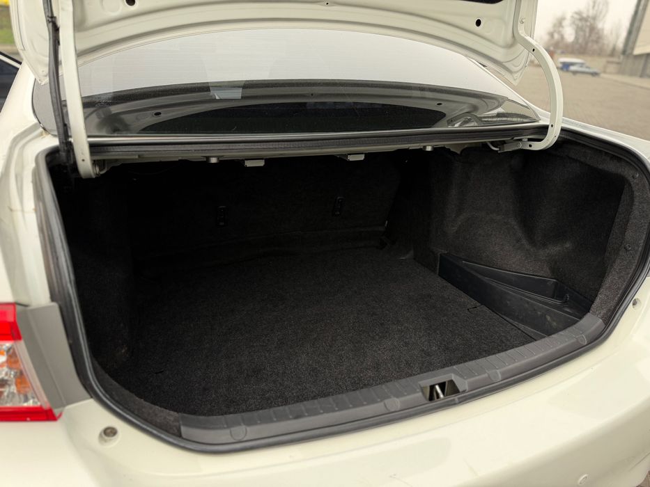 Toyota Corolla 2011р.в (рестайлинг) 1.6 автомат