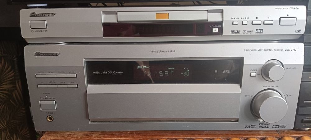 Amamplituner Pioneer vsx-d712 dvd dv-464