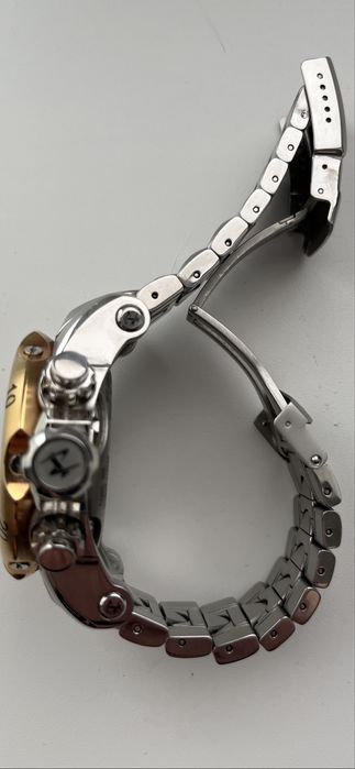 Часы  Invicta VENOM  model  10574