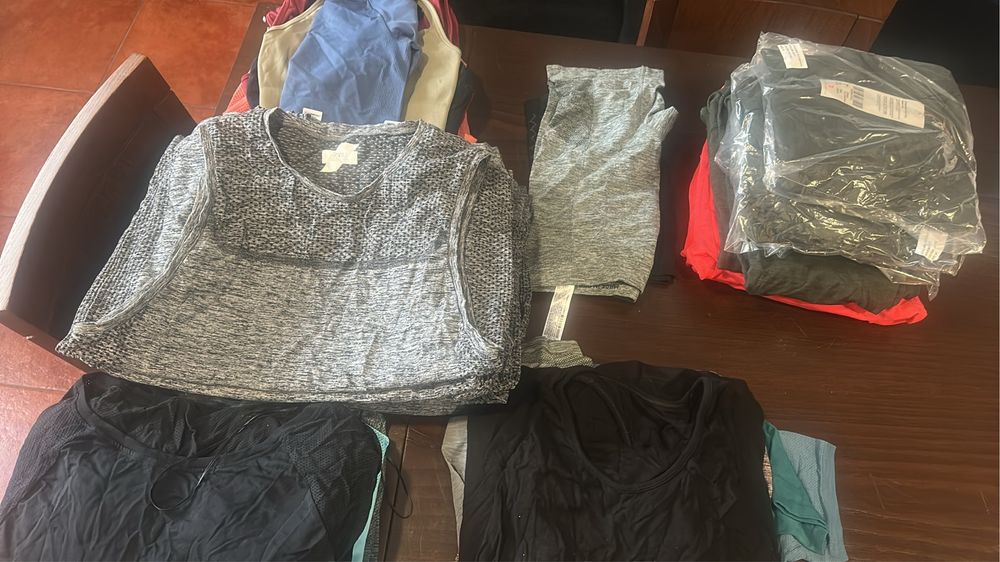 Lote de roupa de ginasio