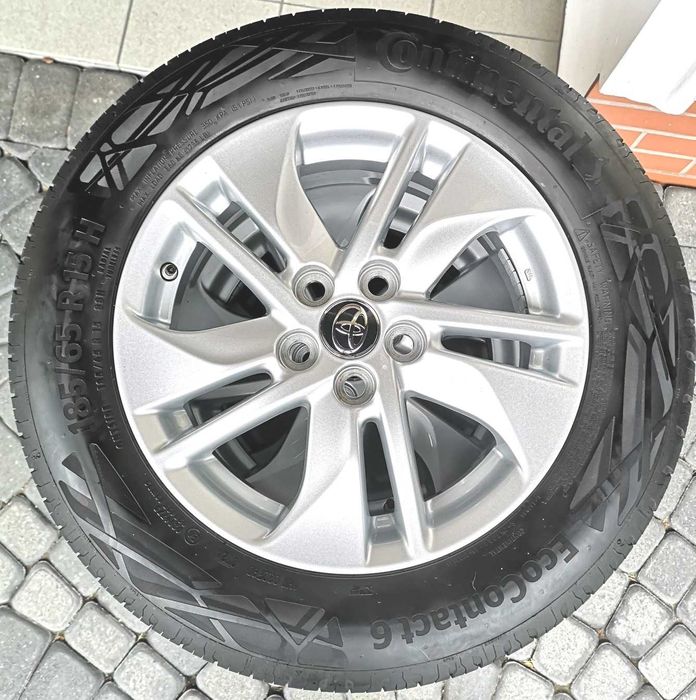 Opony z felgami do Toyota Yaris 2024