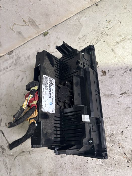 Panel klimatyzacji nawiewu klimatronik Audi a3 8p