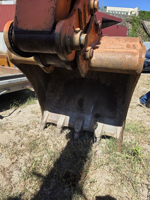 Gitatoria Hitachi 135T