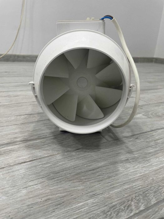 Канальний вентилятор/витяжка