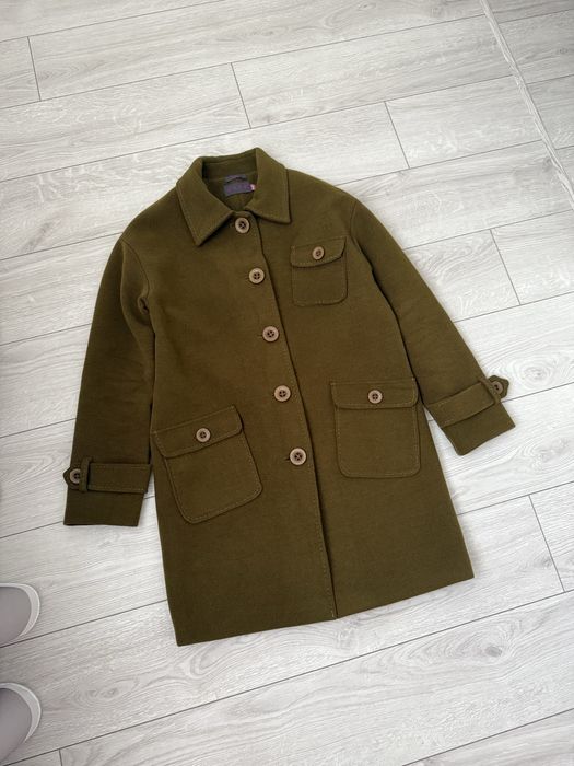 Жіноче пальто.