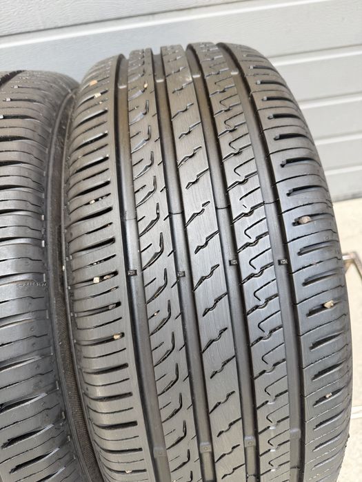 Шини літні R17 215 55 Barum Склад Осокорки RLX