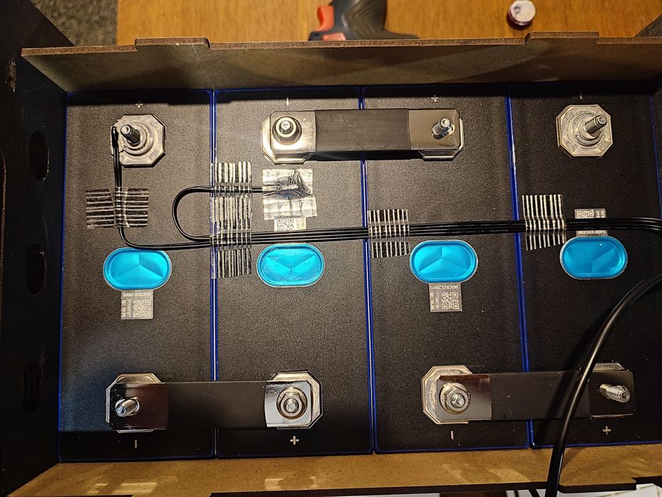 Аккумулятор lifepo4 , 24 В .