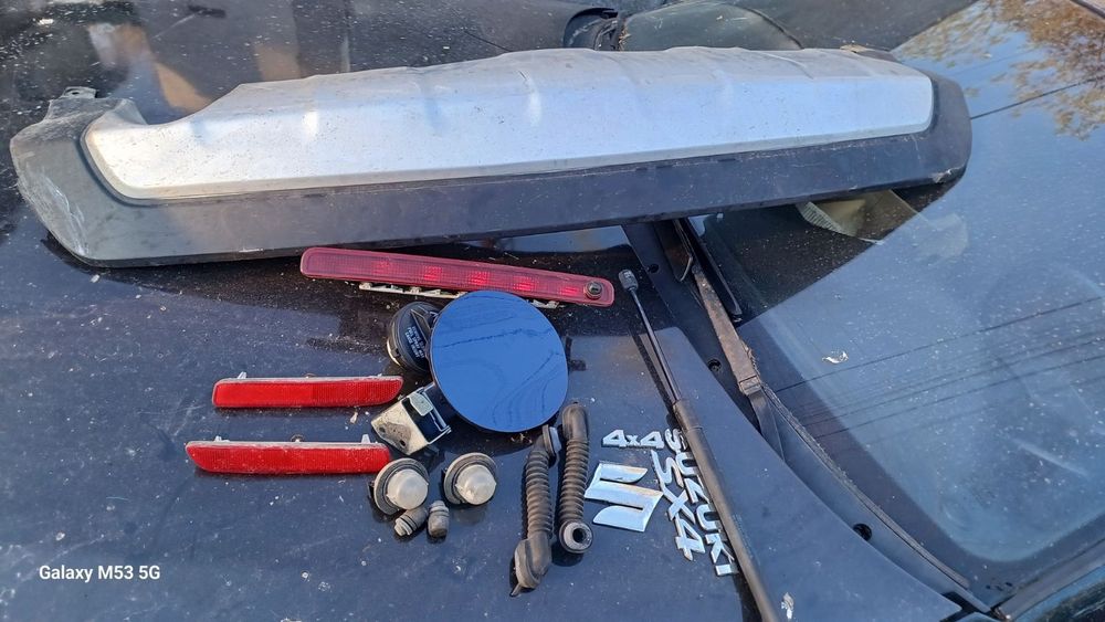 Накладка катафот отражатель SUZUKI SX4 FIAT SEDICI