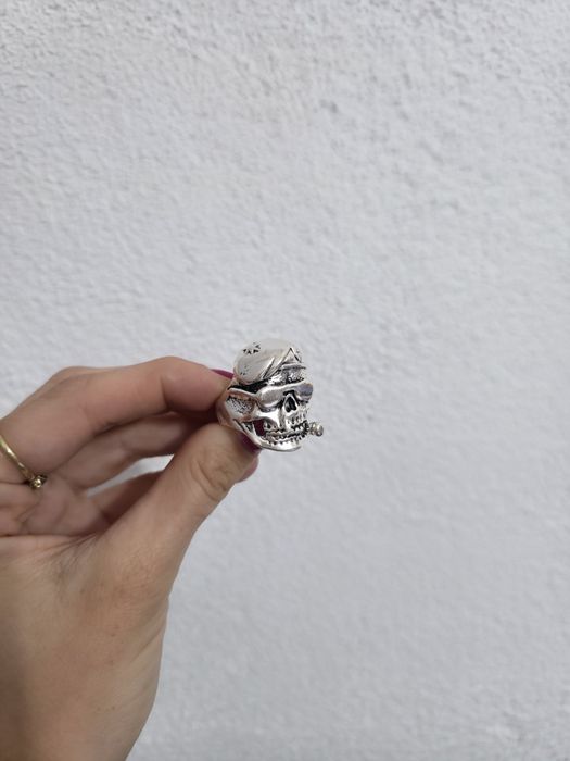Srebrny pierścionek pierścień sygnet czaszka alternative Gothic emo y2