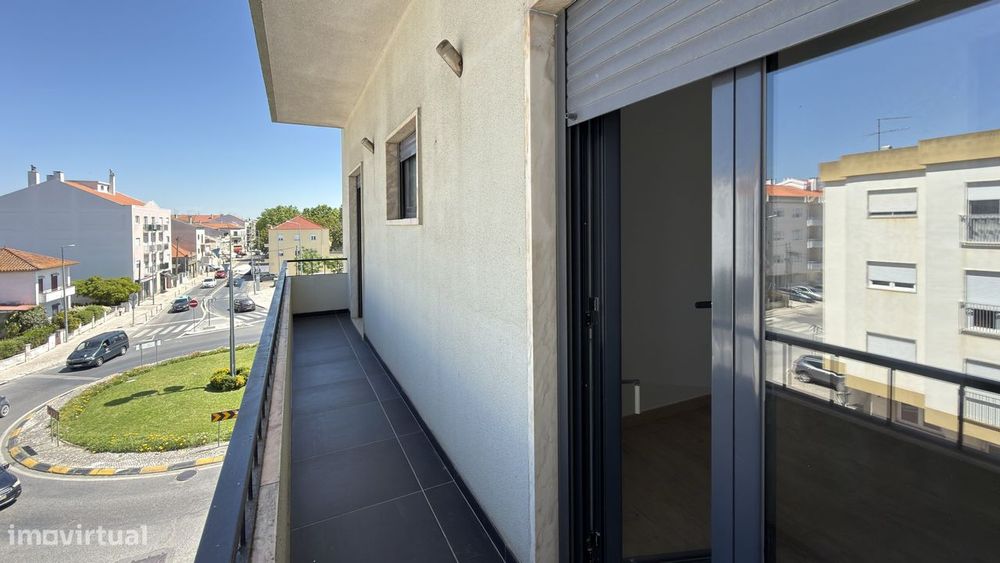 Apartamento T3 totalmente renovado em Pinhal Novo