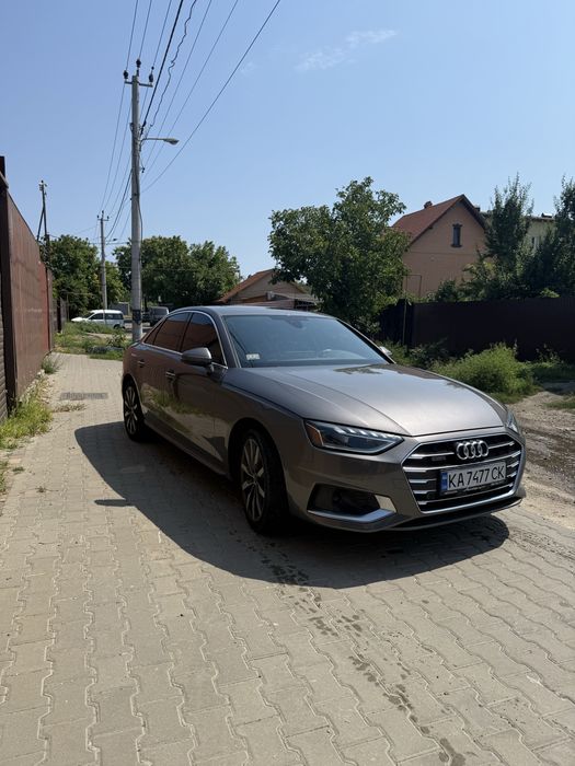 AUDI A4 2020года