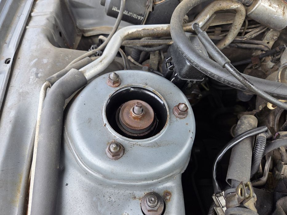 Mitsubishi Galant VIII 2.0 2001 Kombi LPG Hak – uszkodzony