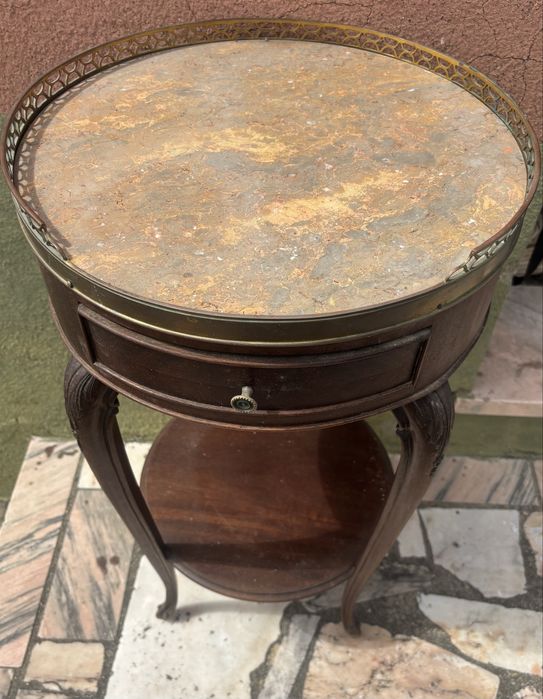 Mesa de sala.