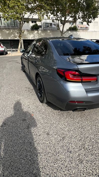 BMW 520e Pack M Híbrido Plug-in 84.000 km Fibra Carbono +Indução