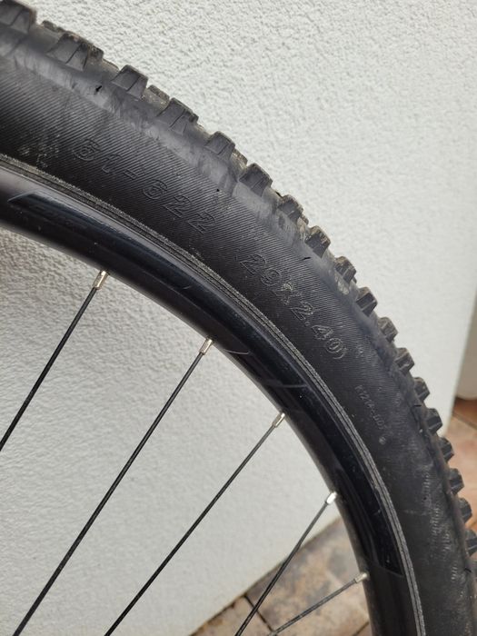 kenda regolith  29x2.4