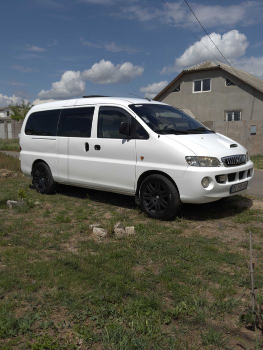 Продам Hyundai H-1 Відмінний стан.