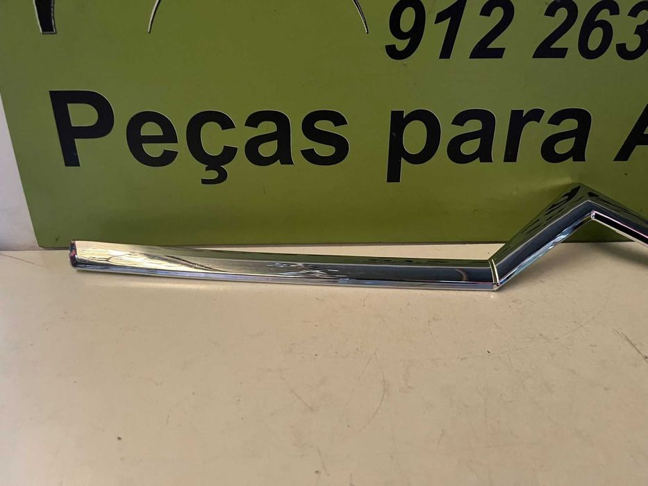 Citroen C4 - Friso Cromado Capo - G192