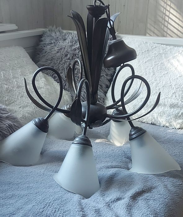 Lampa wiszaca, kuty metal i szkło