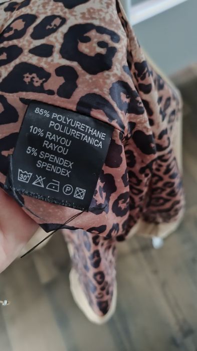 Płaszcz jesienny roz L/XL nowy bez metki