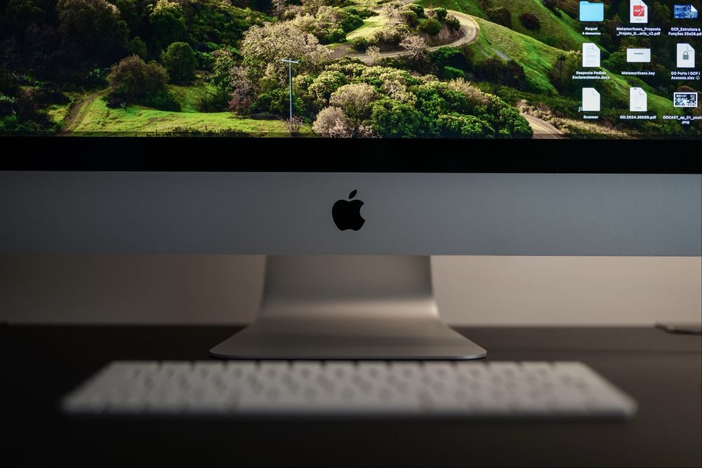 Apple iMac 27” Retina 5K (2020) | Intel i5 | 8 GB RAM | SSD 500 GB