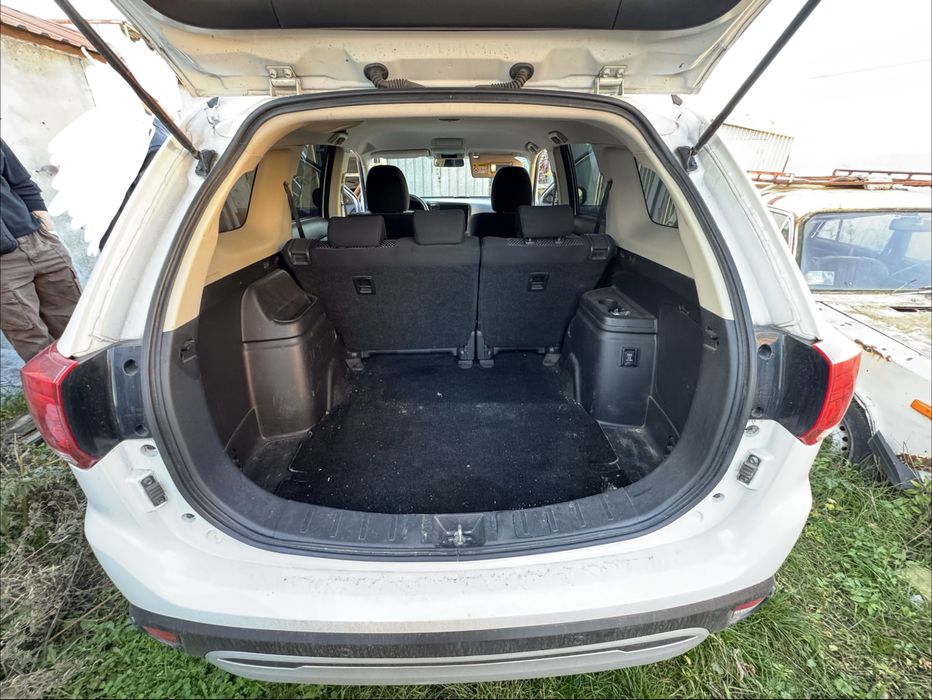 Продаж Mitsubishi Outlander 2021 року