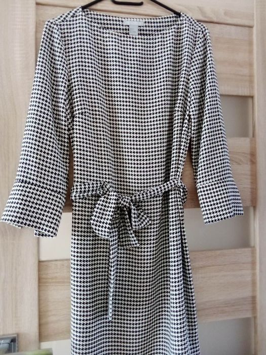 Sukienka MIDI w kratkę H&M36