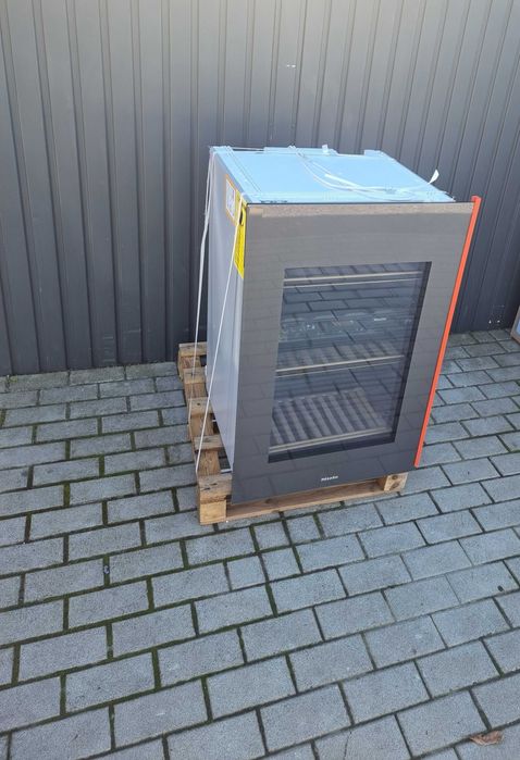 Chłodziarka do wina, winiarka Miele KWT 6422 iG Graphitgrey. Jak nowa