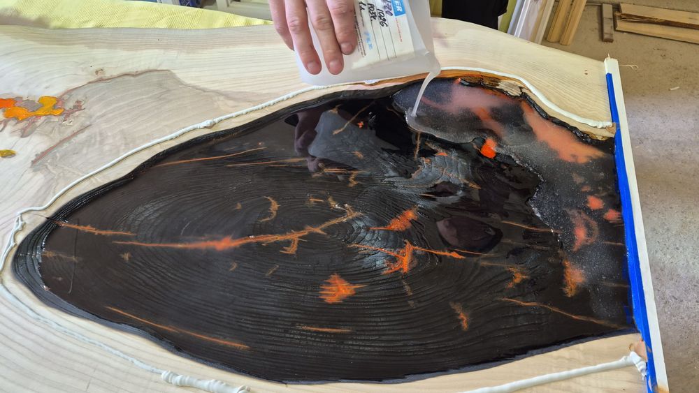 Столик журнальний.