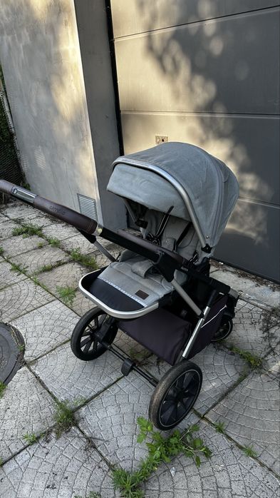 Продам універсальну коляску Carrello Aurora 2 в 1